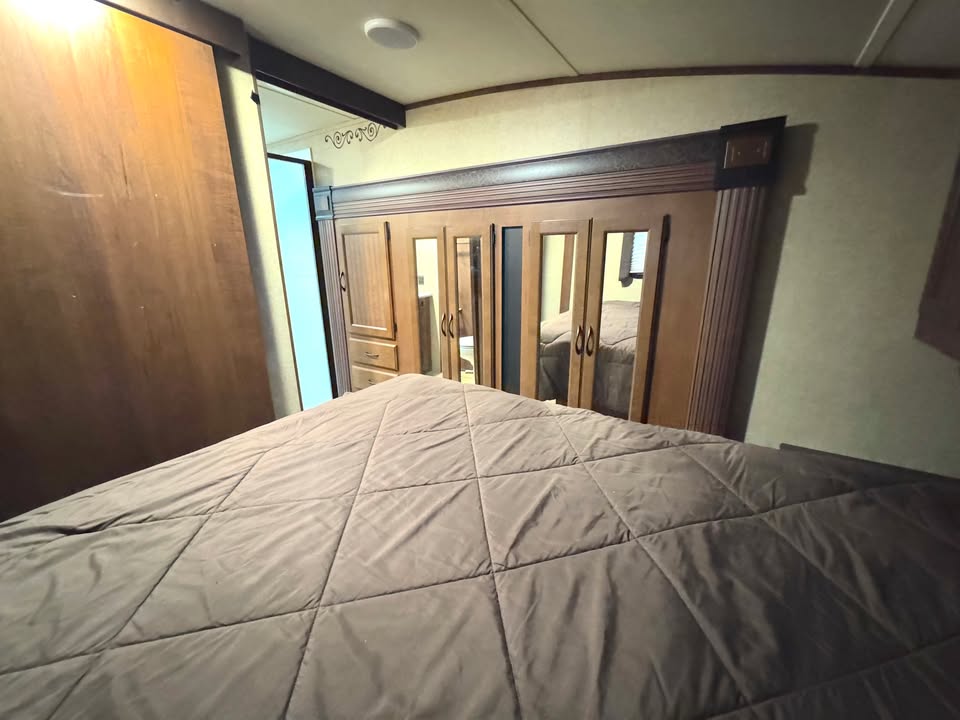 
								2015 Jayco EAGLE 27.5RLTS full									