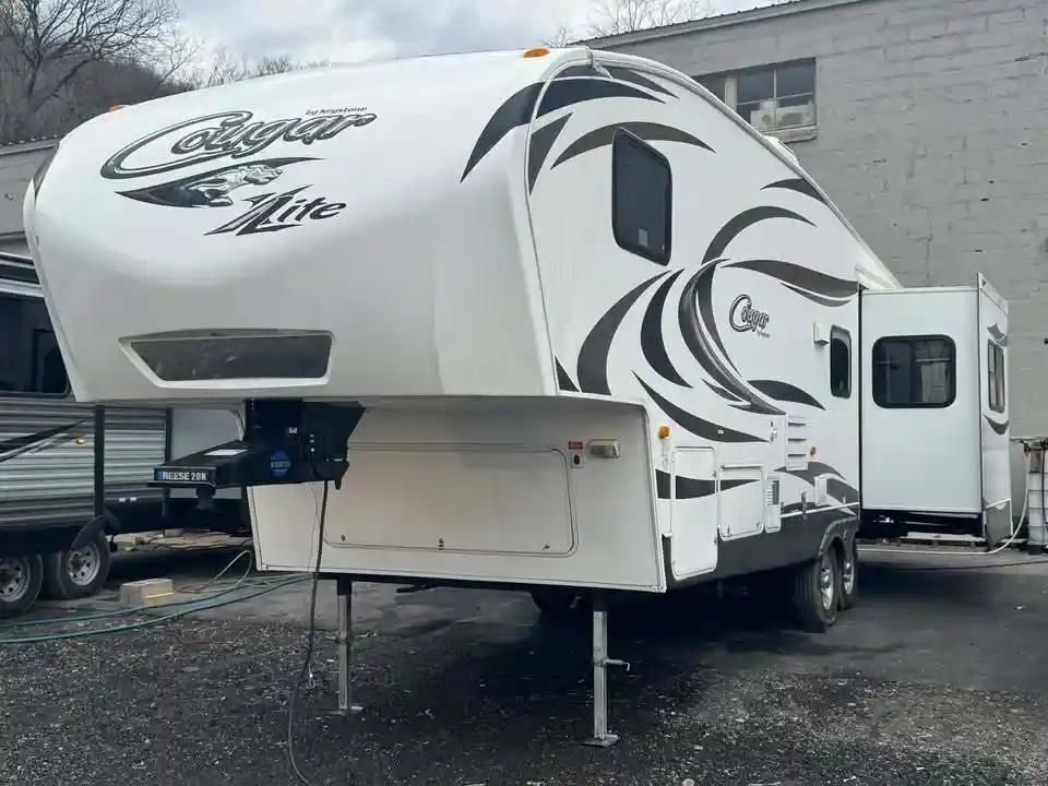 
								2012 Keystone COUGAR 29RES full									