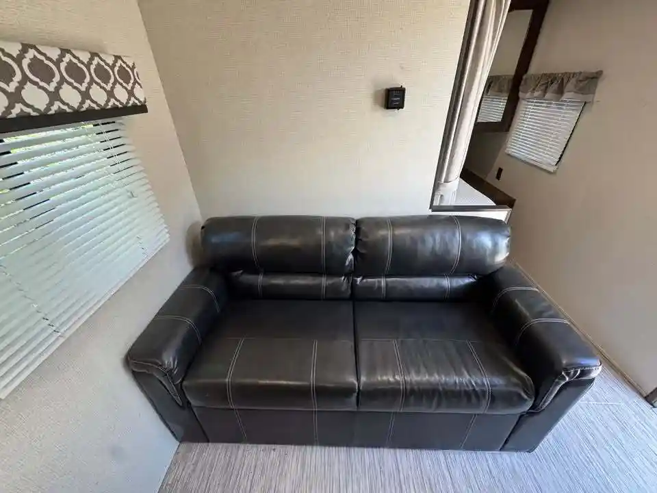
								2019 Prime Time AVENGER 26BK full									