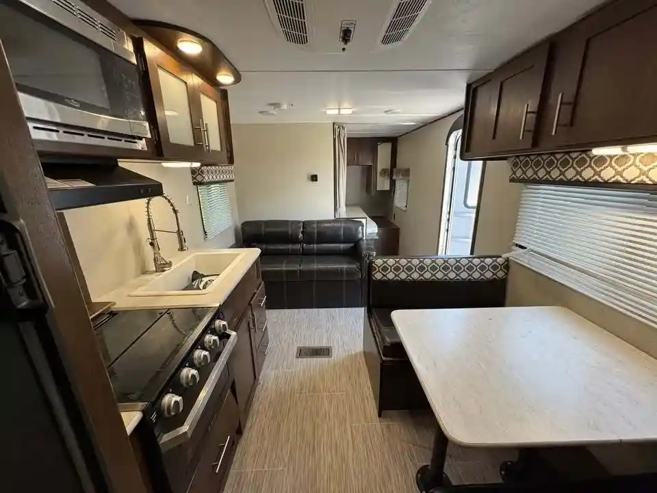 
								2019 Prime Time AVENGER 26BK full									