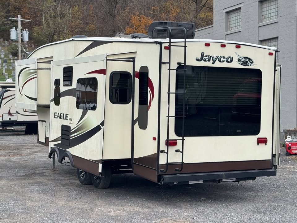 
								2015 Jayco EAGLE 27.5RLTS full									