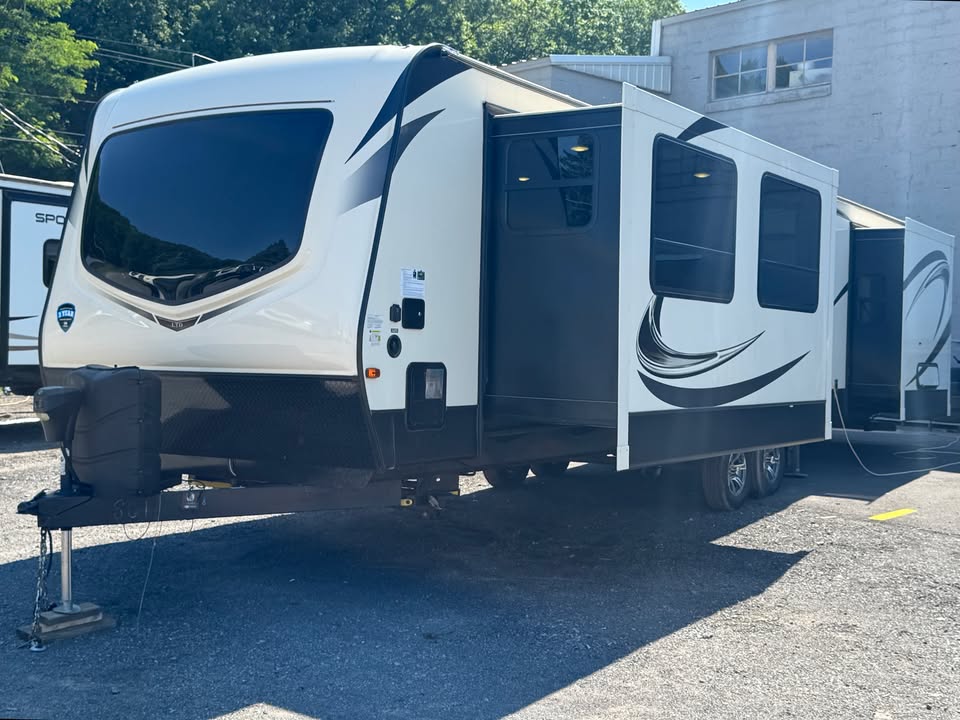 
								2018 KEYSTONE SPRINTER 333FKS full									
