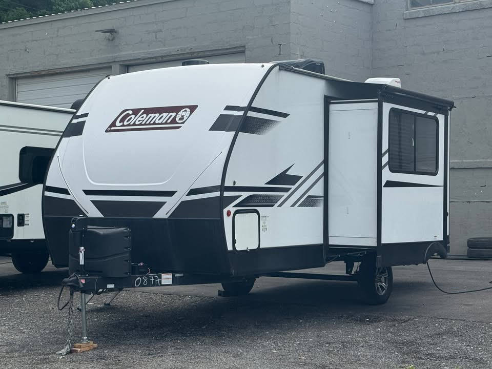 
								2023 COLEMAN LIGHT 1905BH full									