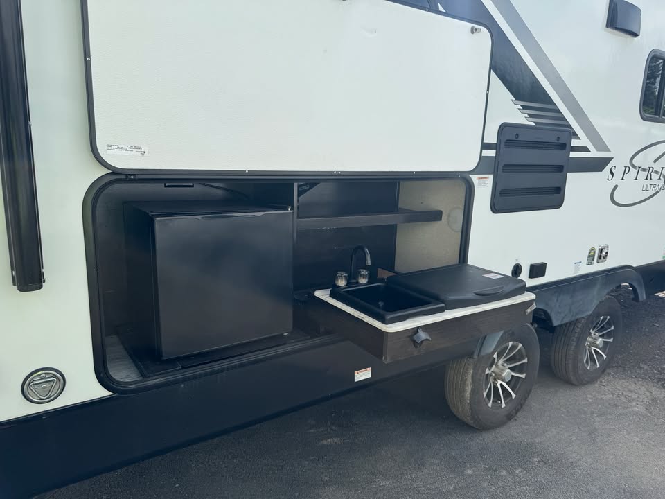 
								2021 Coachmen Spirit 2454BH full									