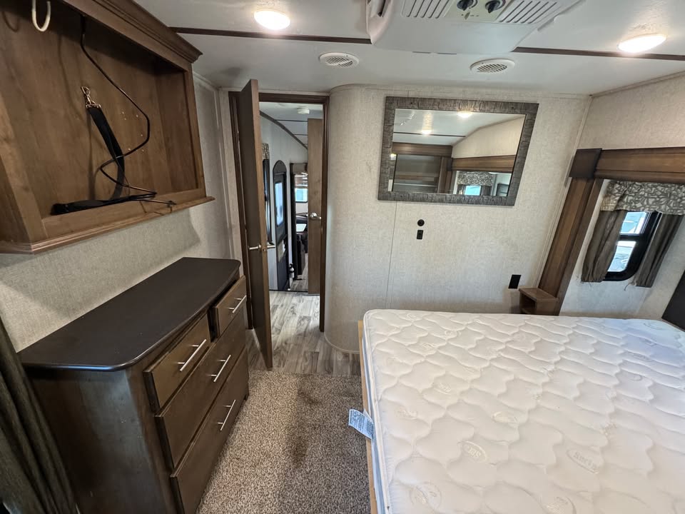 
								2019 Keystone Cougar 369BHS full									
