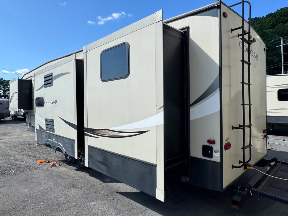 
								2019 Keystone Cougar 369BHS full									