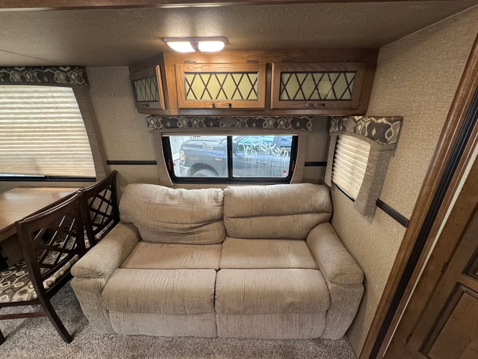 
								2015 Crossroads Rezerve 29RK full									