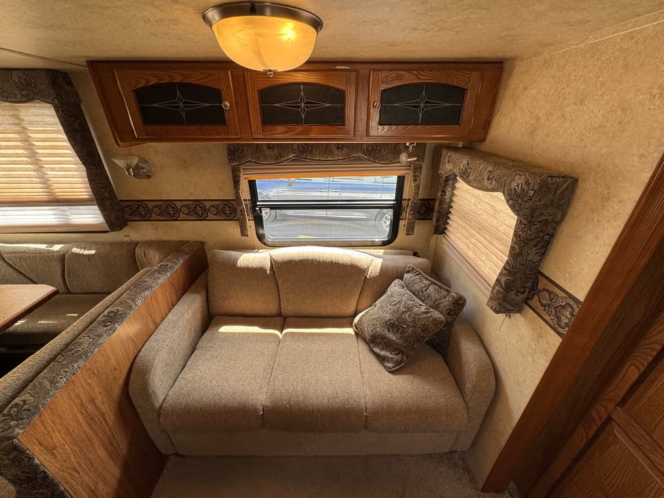 
								2012 Forest River flagstaff 8528BHWS full									