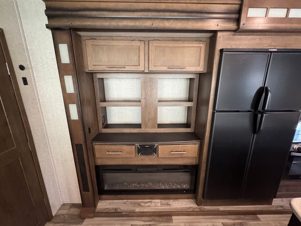 
								2019 Keystone Cougar 369BHS full									