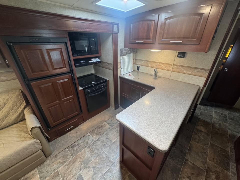 
								2015 Forest River Rockwood 2703ws full									