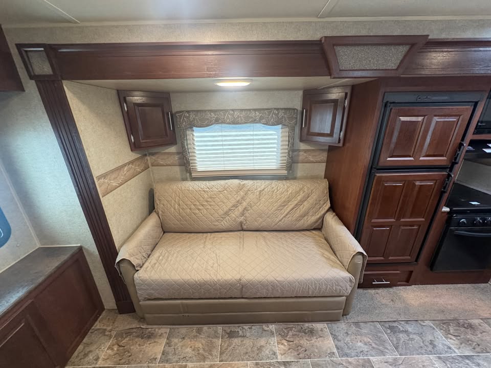 
								2015 Forest River Rockwood 2703ws full									