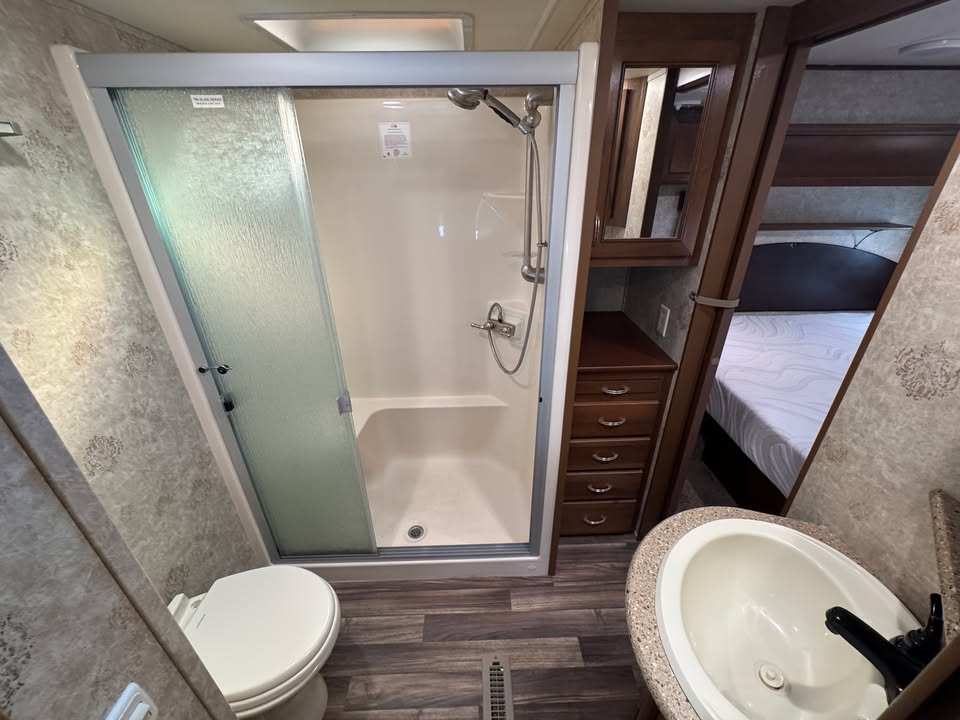 
								2016 Highland Ridge Open Range Roamer 347RES full									