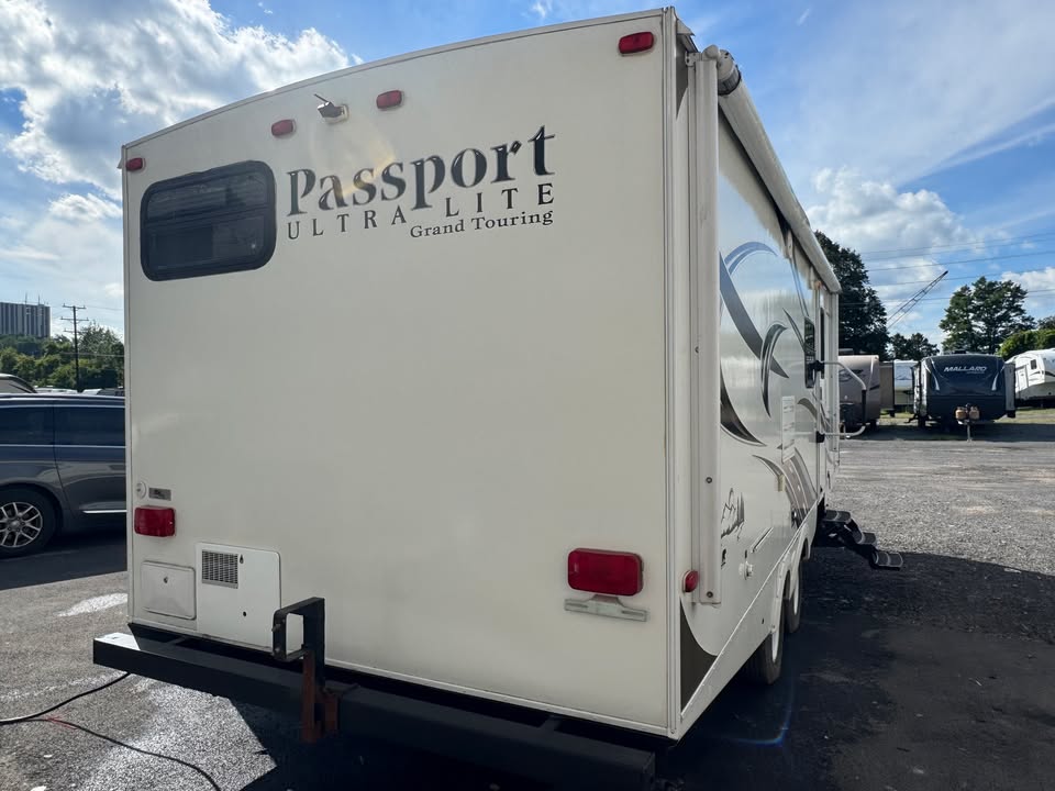 
								2012 Keystone Passport 2510RB full									
