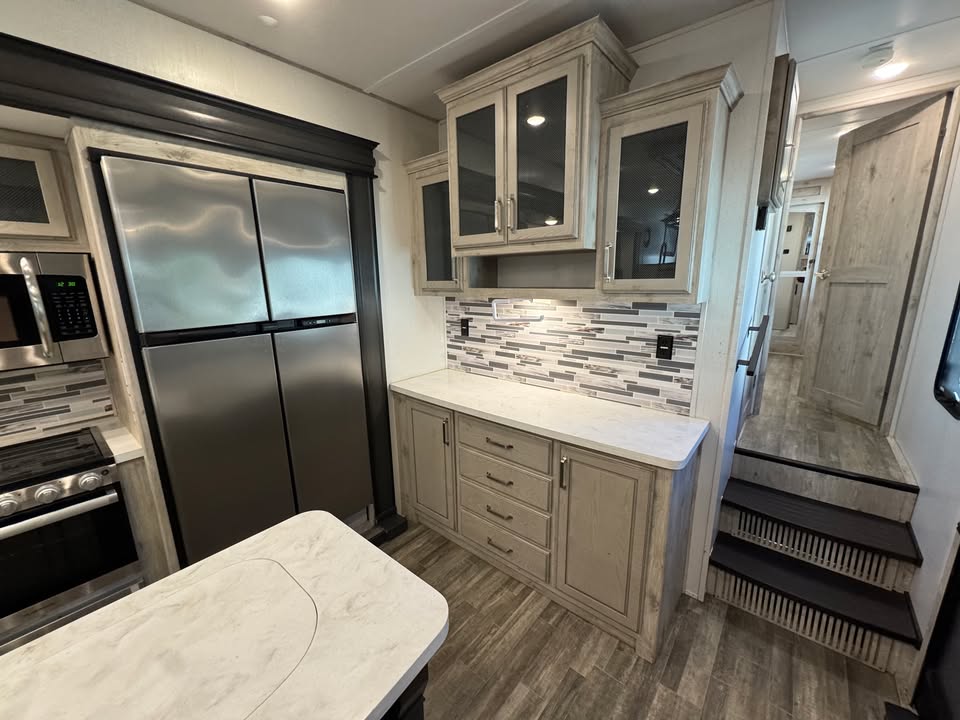
								2022 Keystone Avalanche 390DS full									